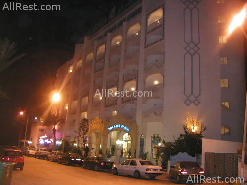 Dreams Beach Hotel 17
